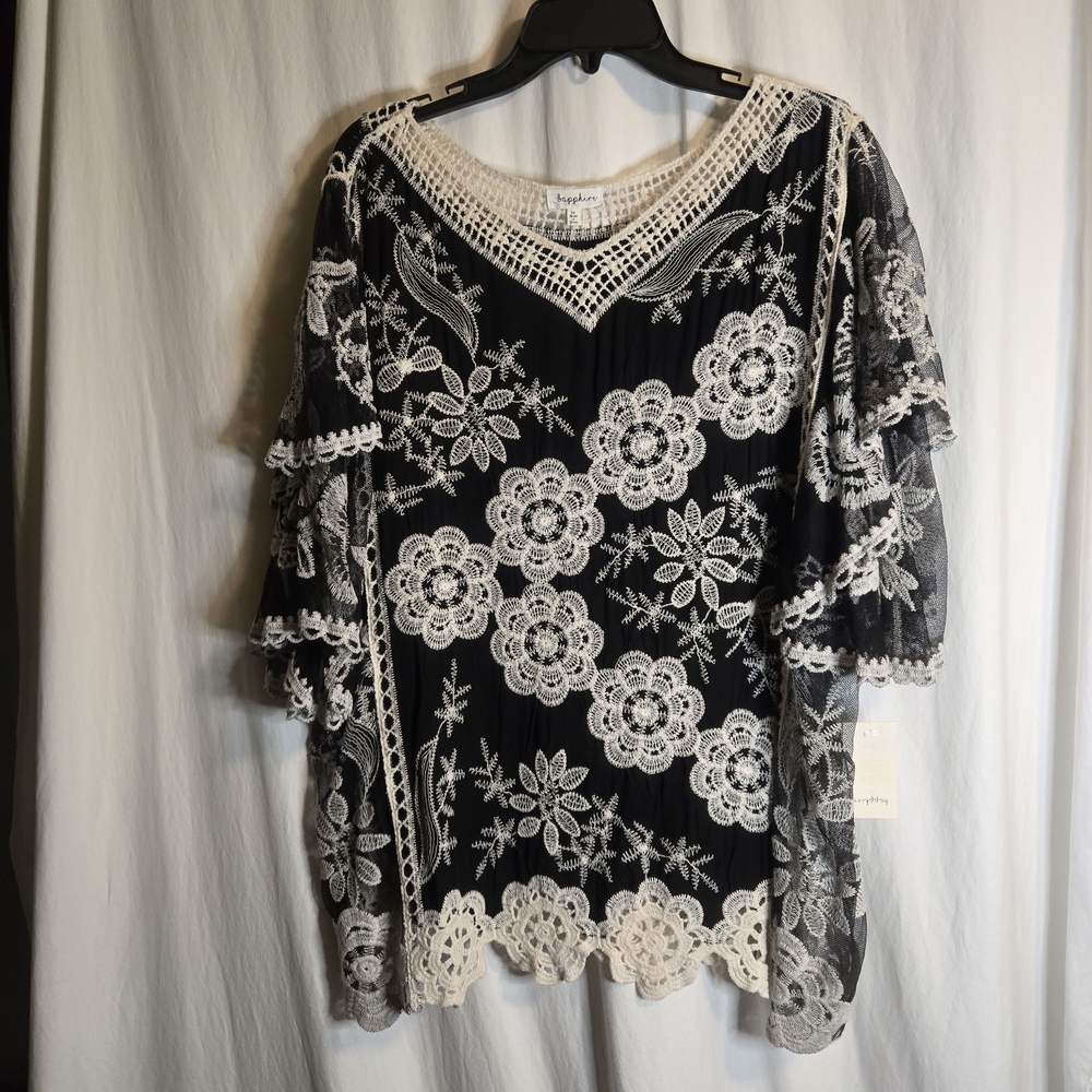 Sapphire Black And Cream Bohemian Style Top